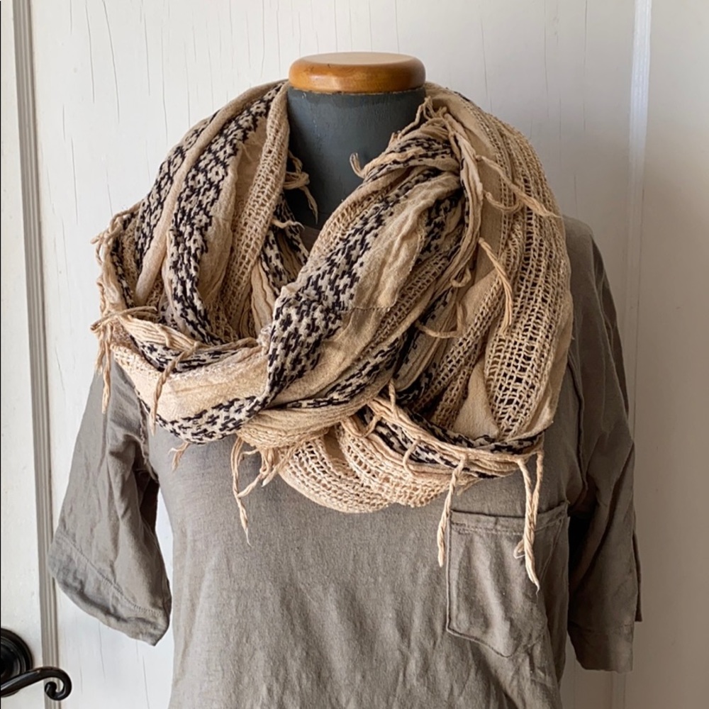 EXPRESS SCARF